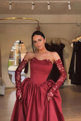 Luxury Burgundy Strapless A-Line Satin Prom Dresses Detachable Sleeves With Pleats-Ballbella