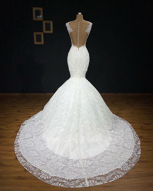 Welcome to Ballbella. We have a great collection of wedding dresses for your choice. Welcome to buy high quality lace wedding dresses at an affordable price from us.