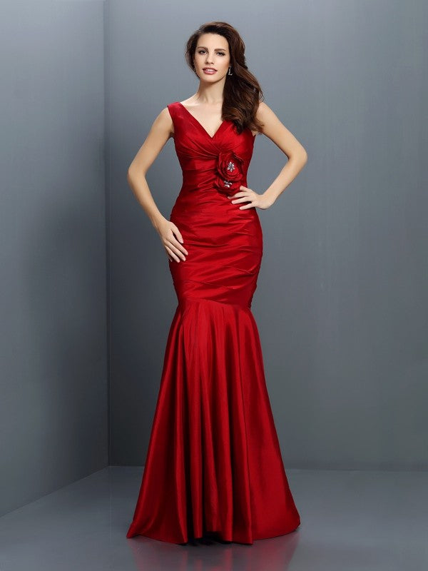 Mermaid Gorgeous V-neck Hand-Made Flower Sleeveless Long Taffeta Bridesmaid Dresses-Ballbella