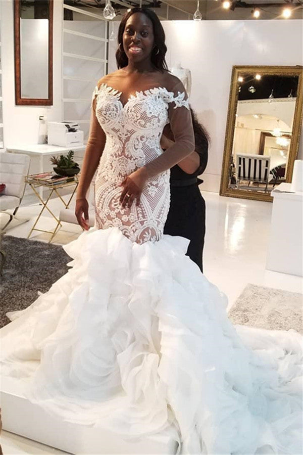 Looking for a perfect wedding dress online? Check out this Classic Mermaid Lace Appliques Tulle Wedding Dresses at Ballbella, extra coupons to save you a heap.