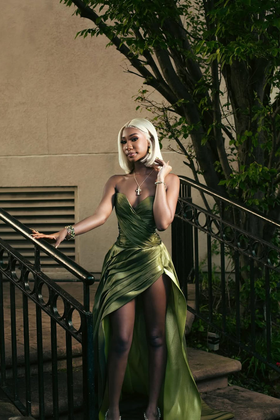 Minimalist Green V-Neck Hi-Lo Strapless Satin Prom Dresses Sleeveless With Lace-Up Back Minimalist Green V-Neck Hi-Lo Strapless Satin Prom Dresses Sleeveless With Lace-Up Back