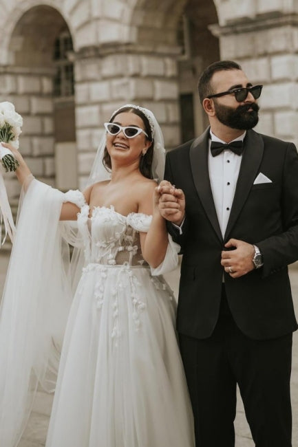 Modern Off-the-Shoulder Cap Sleeves Long tulle Wedding Dresses Online-Ballbella