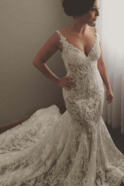 Modern Sleeveless V Neck Wedding Dress Mermaid Bridal Gowns with Lace Appliques-Ballbella