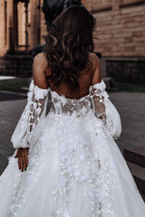 Looking for a dress in Tulle, A-line style, and AmazingBeading,Flower(s) work? We meet all your need with this Classic Modern Sweetheart Sleeveless Wedding Dress White 3D Floral Lace Bridal Gown.