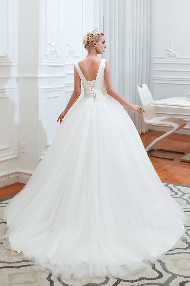 Modern V neck sleeveless White Princess Spring Wedding Dress-Ballbella