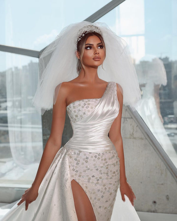New Arrival Sleeveless One-Shoulder Mermaid Wedding Dress Long Slit Online-Ballbella