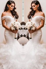 Off The Shoulder Puffy Ruffless Wedding Dresses Sheath Tulle Modern Lace Bridal Gowns-Ballbella