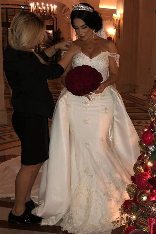 Off the Shoulder Sweetheart Tulle lace Appliques Long Wedding Dress with Detachable Train-Ballbella