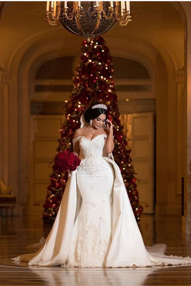 Off the Shoulder Sweetheart Tulle lace Appliques Long Wedding Dress with Detachable Train-Ballbella