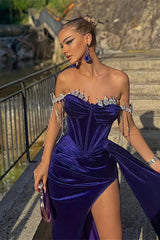 Off-the-Shoulder Velvet Mermaid Evening Dress Slit Long With beads-Ballbella