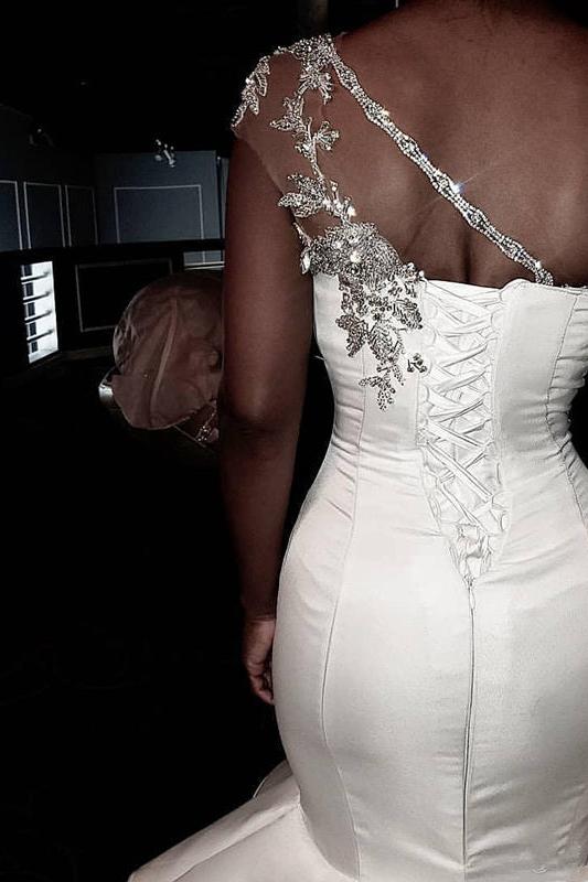 One shoulder White Mermaid Bridal Gowns with Ruffles Train-Ballbella