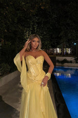 Pretty Daffodil Sweetheart Sleeveless Strapless Prom Dresses A-Line Pleats With Lace-Up Back-Ballbella