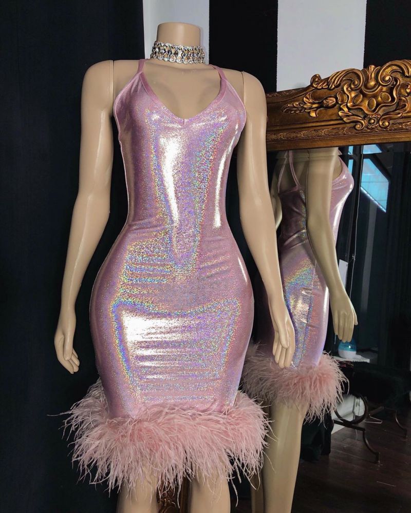 Looking for Prom Dresses, Evening Dresses, Homecoming Dresses in Column style,  and Gorgeous Feathers work? Ballbella has all covered on this elegant Radiant Mermaid V-neck Sleeveless Homecoming Dresses with Furs.