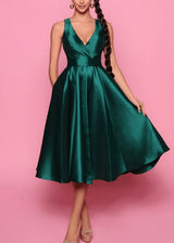 Satin V-Neck A-Line Knee-Length Homecoming Dresses With Pockets-Ballbella