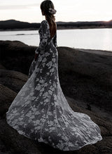 Scoop Neck Long Sleeves Court Train Lace Wedding Dresses Mermaid Fitted Style-Ballbella