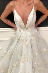 Sexy Ball Gown White Prom Dress Spaghetti Straps Long V-neck-Ballbella