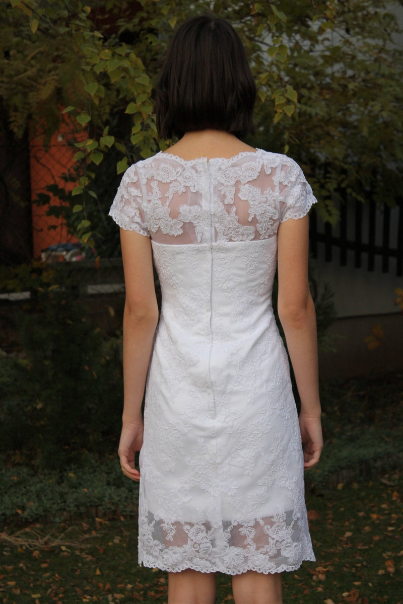 Sheath Round Collar Knee Length Short Sleeves Tulle Lace Wedding Dress Sheath Round Collar Knee Length Short Sleeves Tulle Lace Wedding Dress