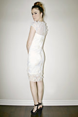 Sheath Round Collar Knee Length Shorts Sleeve Tulle Lace Wedding Dress-Ballbella