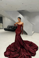 Sparkling Burgundy Sweetheart Strapless Satin Prom Dress Mermaid Sheath With Gloves-Ballbella