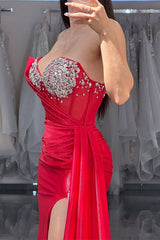 Stunning Red Sweetheart Mermaid Beadings Sheath Prom Dresses With High Slit Ruffle-Ballbella