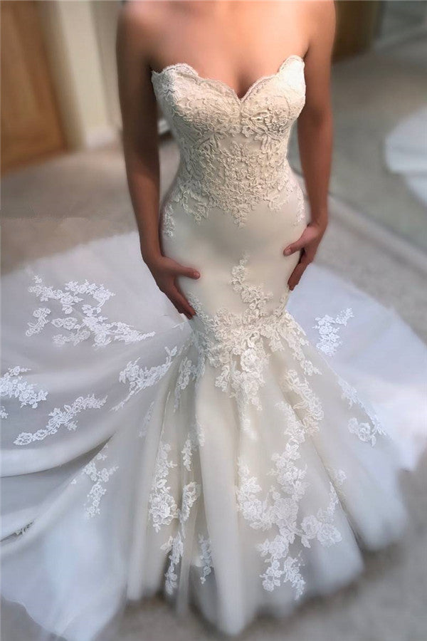 Custom made this latest Sweetheart Mermaid Wedding Dress Online Modern Strapless Lace Bridal Gowns on Ballbella. We offer extra coupons, make in and affordable price. We provide worldwide shipping and will make the dress perfect for everyoneone.