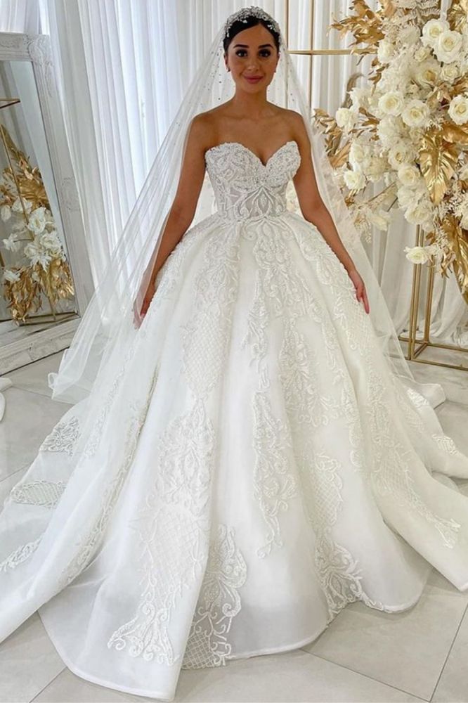 Ballbella offers Sweetheart Princess A-line Bridal Gowns Garden Lace Appliques Dress for Bride at a good price. Fast delivery worldwide.