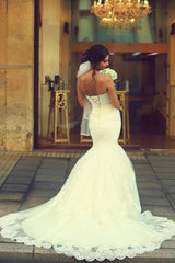 Sweetheart White Lace Modern Mermaid Bridal Gown Latest Sweep Train Lace Up Plus Size Wedding Dresses-Ballbella