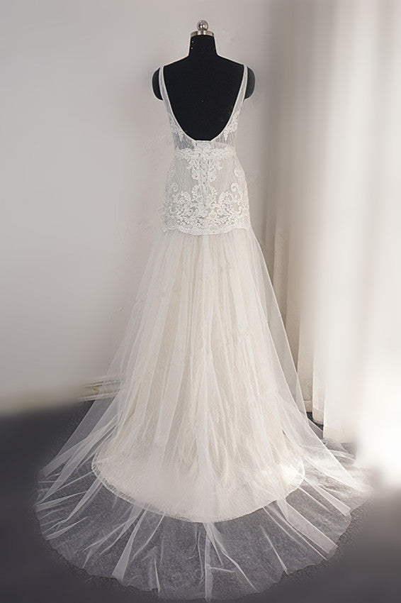 Ballbella offers Trendy Ivory Sleeveless Lace Tulle High split A-line Wedding Dress online at an affordable price from Tulle to A-line Floor-length skirts. Shop for Amazing Sleeveless wedding collections for your big day.