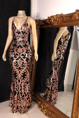 Trendy Sequins Appliques V-neck Spaghetti Long Mermaid Prom Gowns-Ballbella