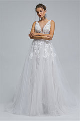 Tulle A-line Sheer Straps V-neck Applique Floor-length Sleeveless Wedding Dress Cover-Ballbella