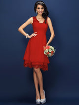 V-Neck Elegant Lace Sleeveless Short Bridesmaid Dresses-Ballbella
