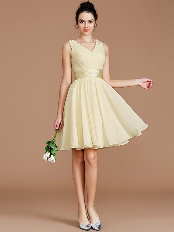 V-Neck Elegant Sleeveless Sash/Ribbon/Belt Short/Mini Chiffon Bridesmaid Dresses-Ballbella