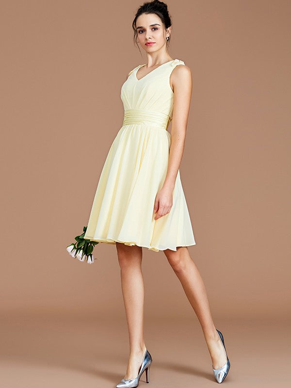 V-Neck Elegant Sleeveless Sash/Ribbon/Belt Short/Mini Chiffon Bridesmaid Dresses-Ballbella