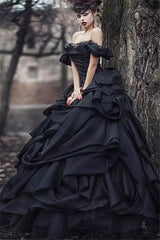 Vintage Black princess wedding dresses with Luxurious Ruffless-Ballbella