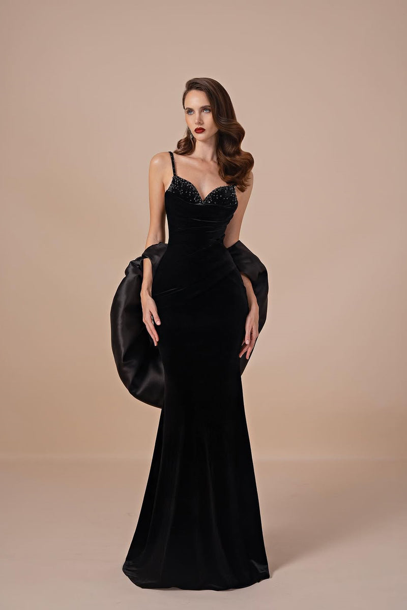 black sleeveless v neck mermaid dress Black Sleeveless V Neck Mermaid Gown With Bow