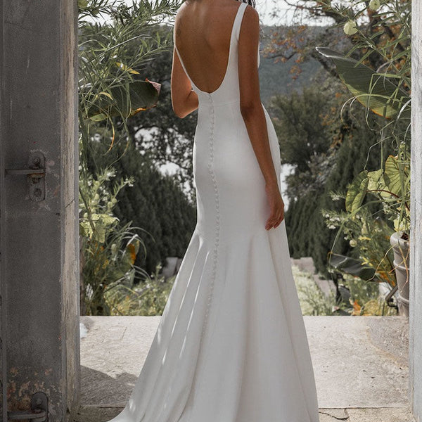 White Casual Wedding Dress With Train Bateau Neck Sleeveless Sexy Backless Satin Fabric Mermaid Bridal Gowns