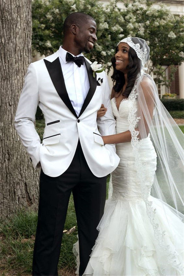 White Groom Tuxedos Men Wedding Suits Peaked Lapel Groomsmen Wear Prom Party Suits-Ballbella