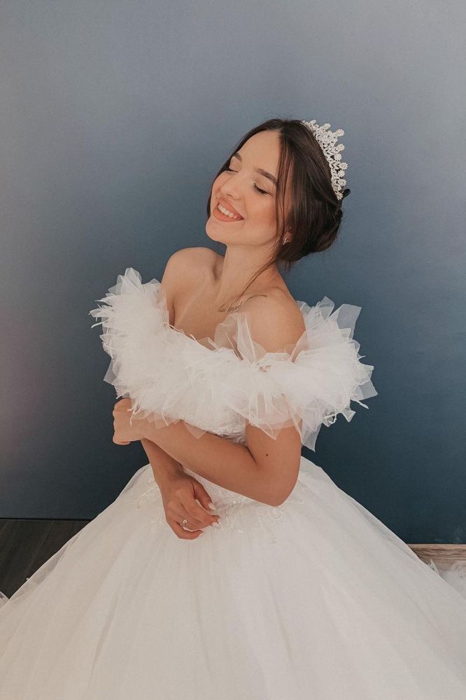 White/Ivory Off the Shoulder Puffy Tulle Lace Ball Gown Princess Bridal Gown-Ballbella
