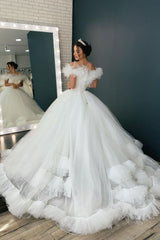 Ballbella offers Off the Shoulder Puffy Tulle Lace Ball Gown Princess Bridal Gown at a good price, 1000+ options, fast delivery worldwide.