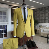 Yellow Peaked Lapel One Button 3 Flaps Men's Prom Suits-Ballbella